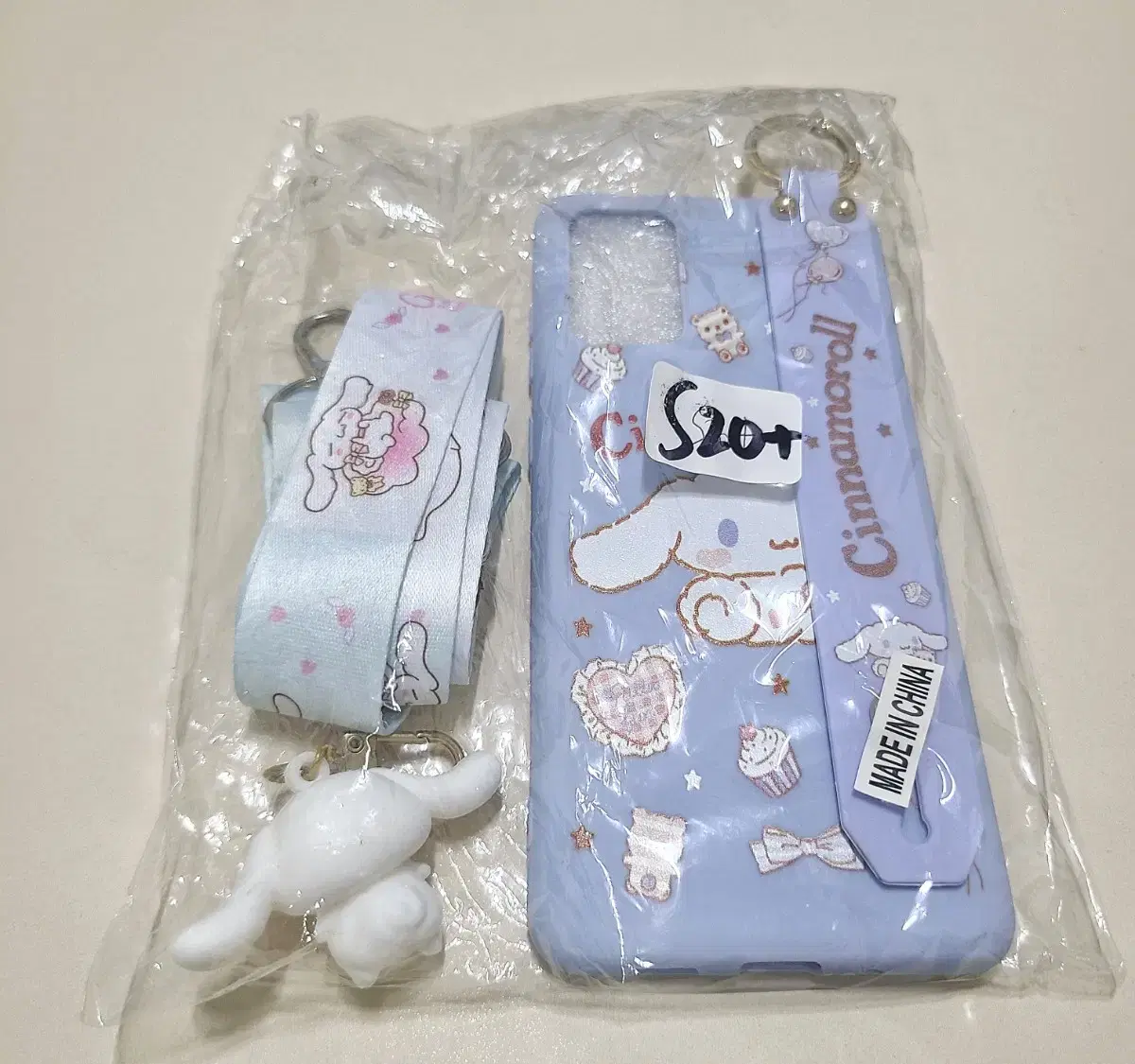 [50% OFF] Sanrio Cinnamoroll S20+ Phone Case & keyring Set