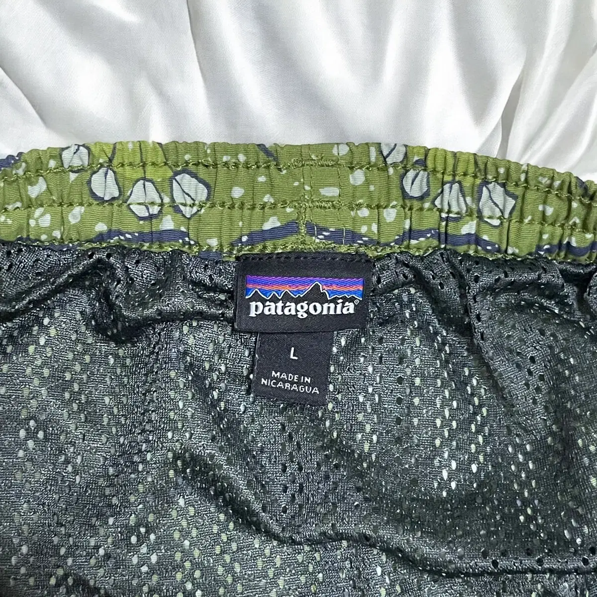 Patagonia Flying Fish Green Baggies