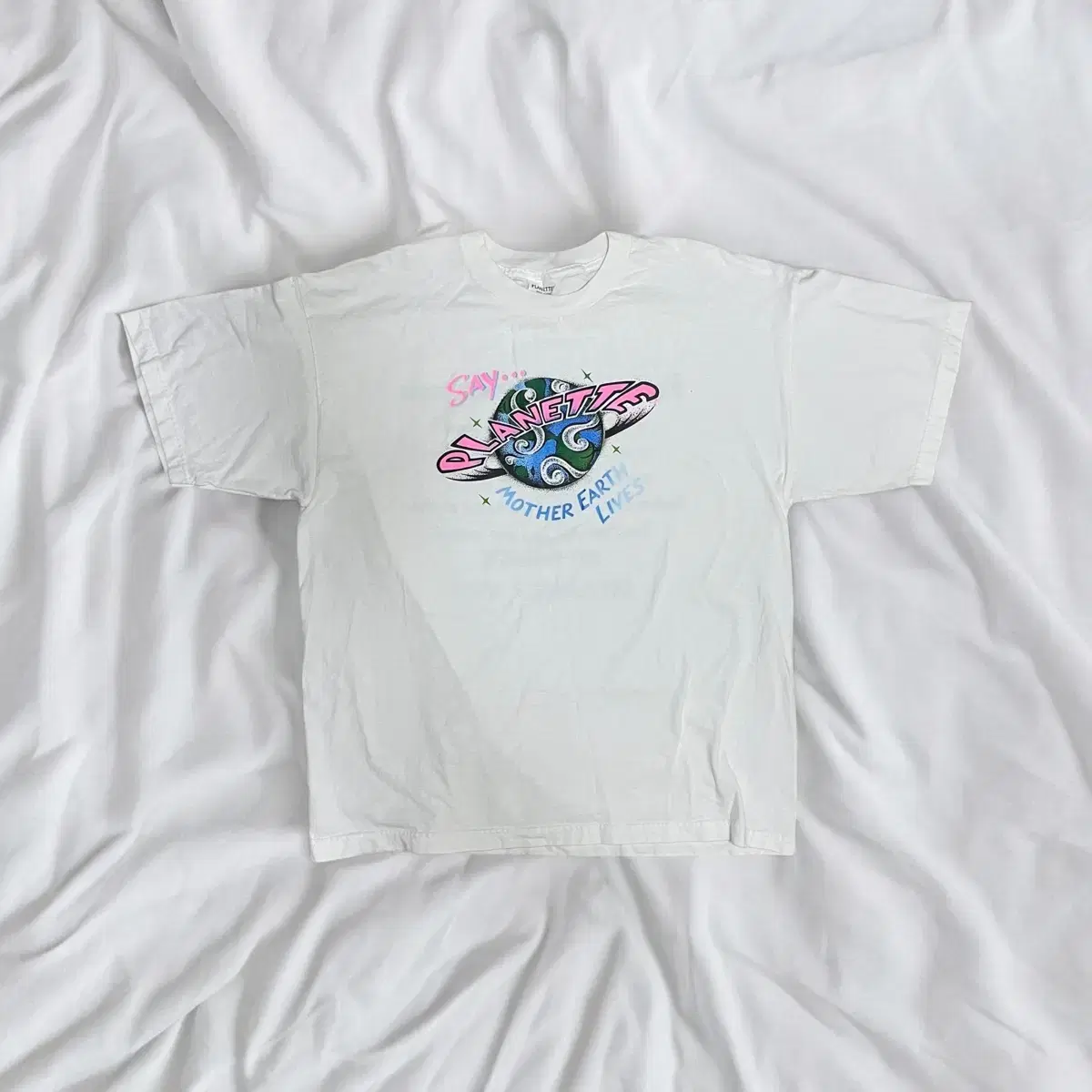 planet vintage t-shirt