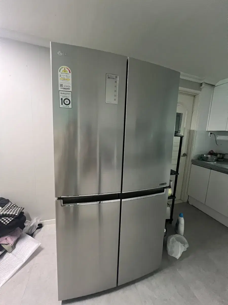 LG 4-door refrigerator (purchased in November 2019)