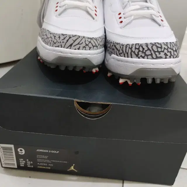 jordan 3retro golf white cement 매장판 수집용