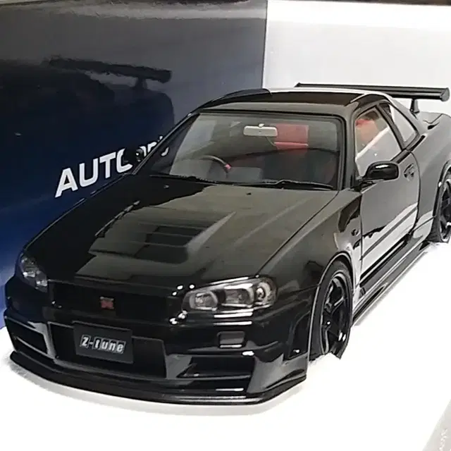 오토아트 R34 Nismo Z-Tune 1 18 다이캐스트