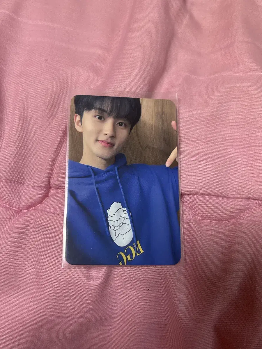 SlowAssisted mark photocard WTS