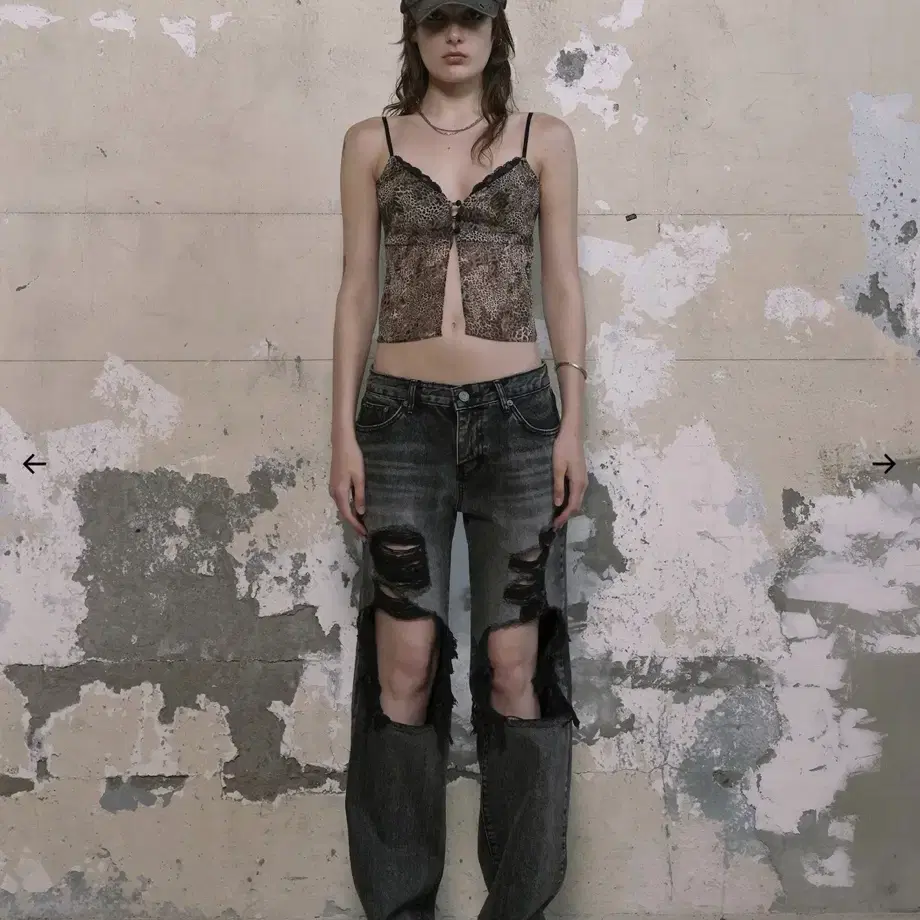 보헤미안서울 DISTRESSED DEEP GRAY JEANS M