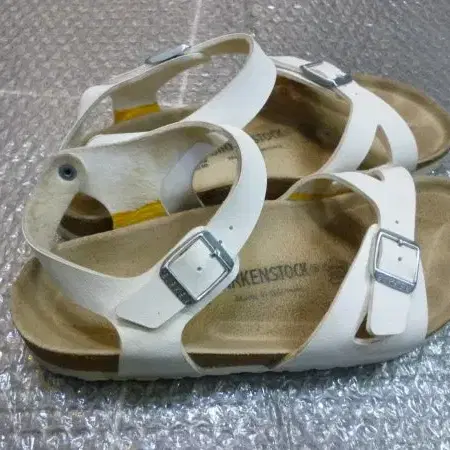 BIRKENSTOCK 샌들(245)