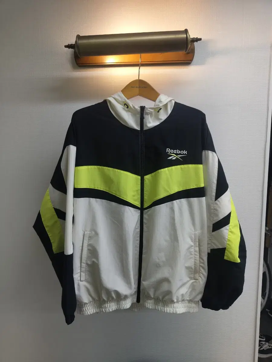 XL) Reebok Colorblocked Windbreaker