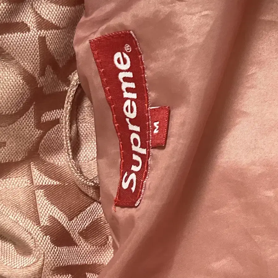 Supreme F Jacquard Puffy Jacket 슈프림 패딩