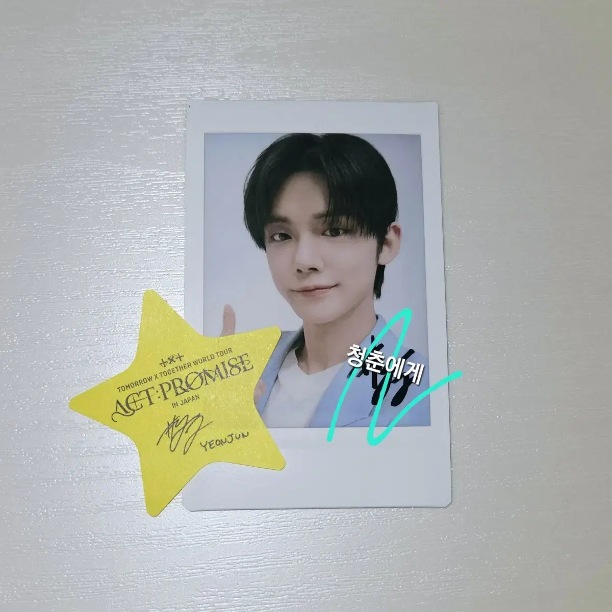 txt yeonjun japanfmiconmd instant sign photocard polaroid wts