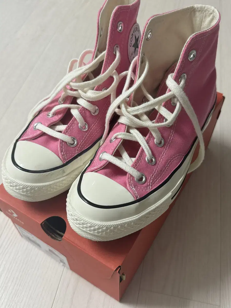 Converse Chuck 70 High Vintage Canvas Pink