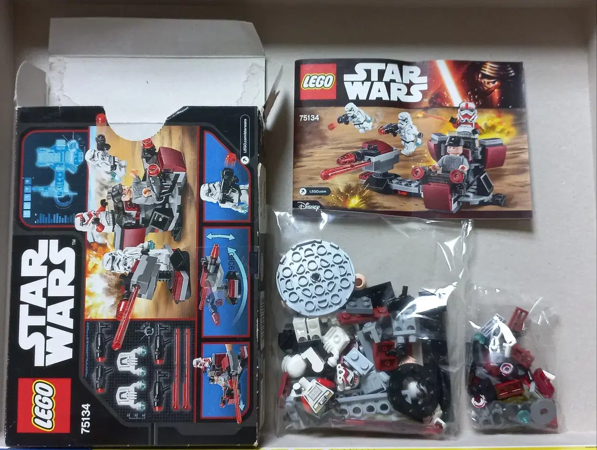 LEGO Star Wars 75134