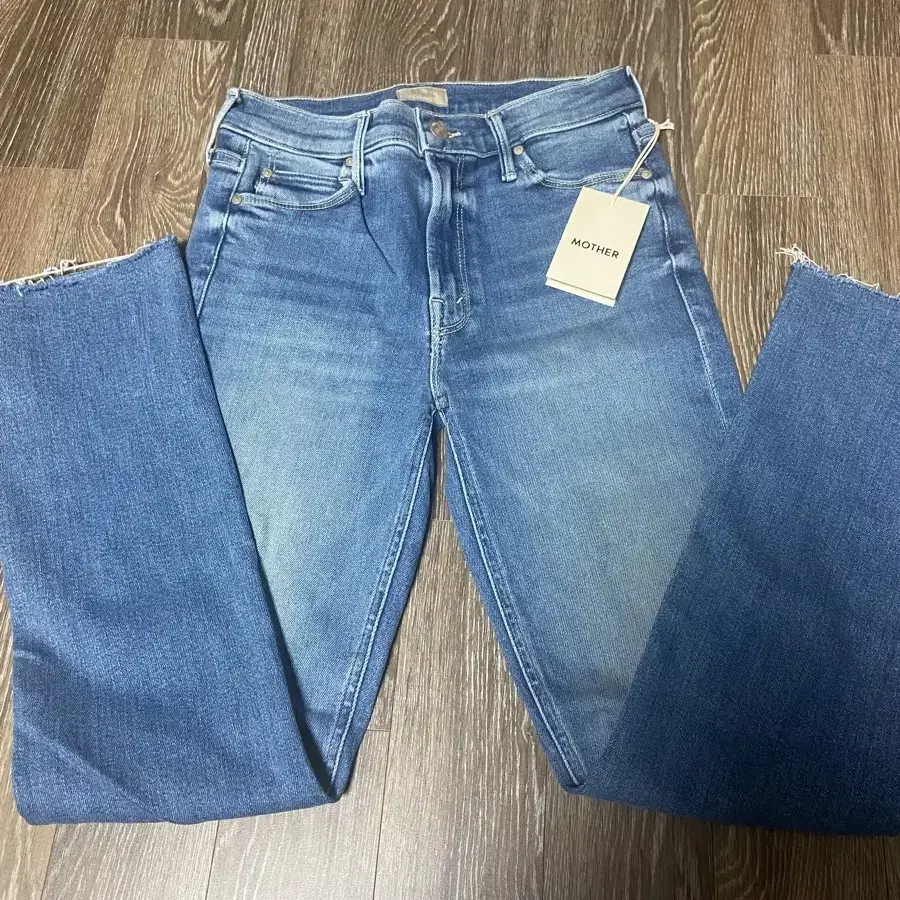 MOTHER Mid Rise Dazzler Jeans 마더 청바지