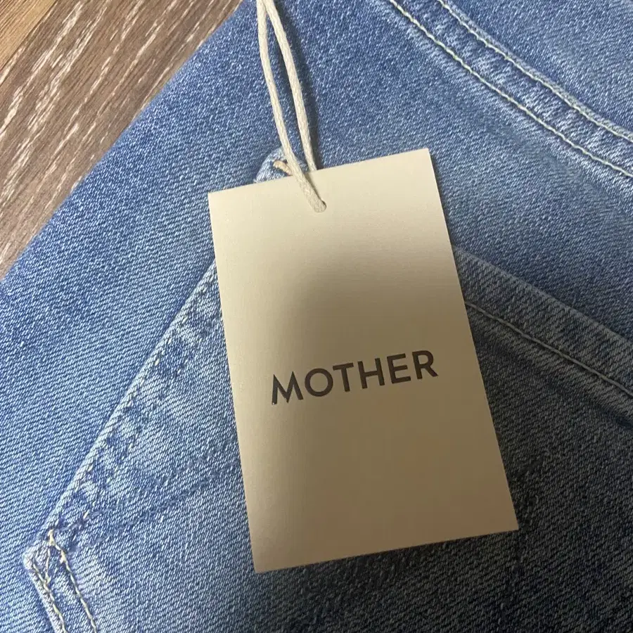 MOTHER Mid Rise Dazzler Jeans 마더 청바지