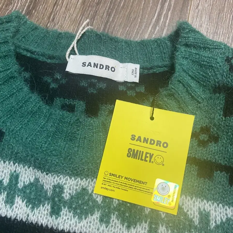 Sandro Paris Smiley Sweater 산드로 스웨터