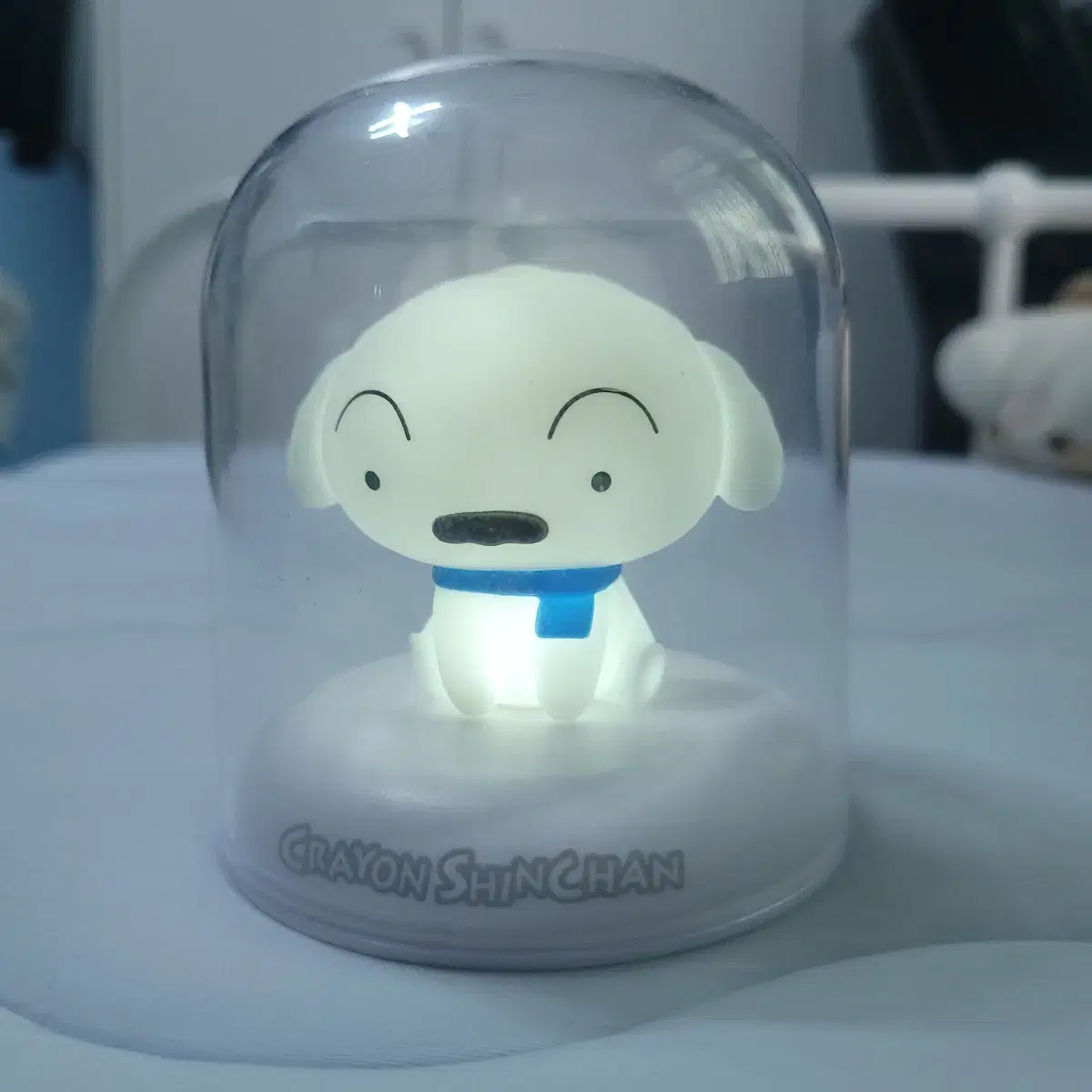 Sells albino mood lamps