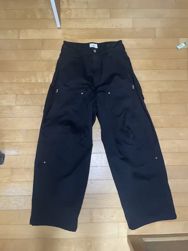 [L] IEY 이에이 NU-MAC CARPENTER PANTS