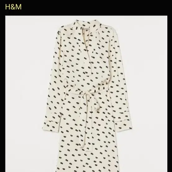 H&M 패턴 새틴 드레스.