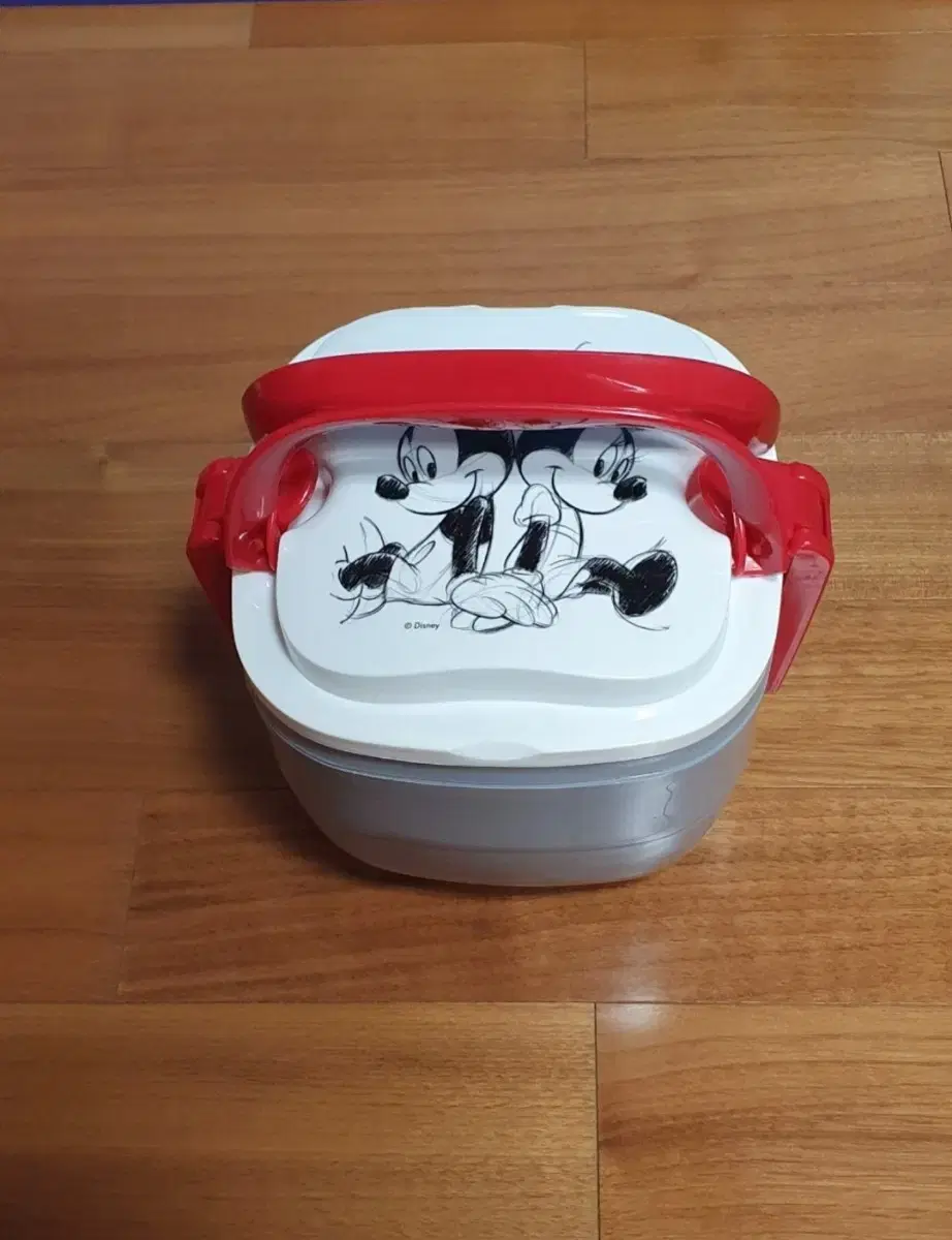(New)Dosie Lunch Box + Free Shipping