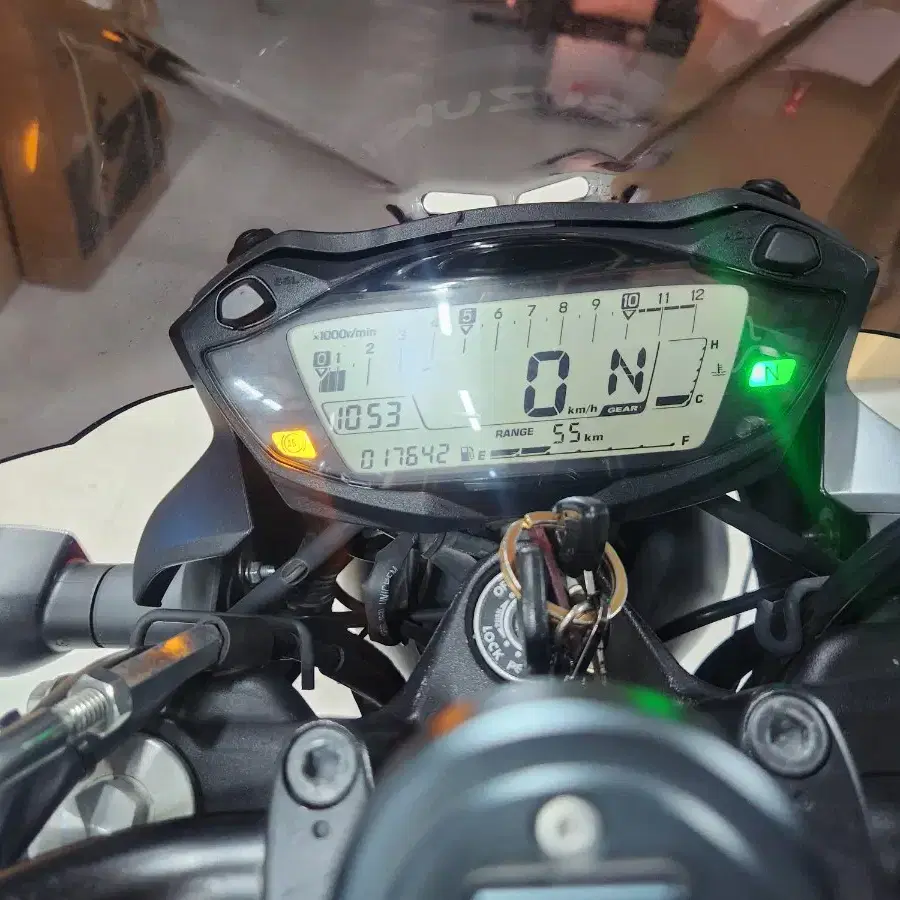 17년식 sv650 팝니다