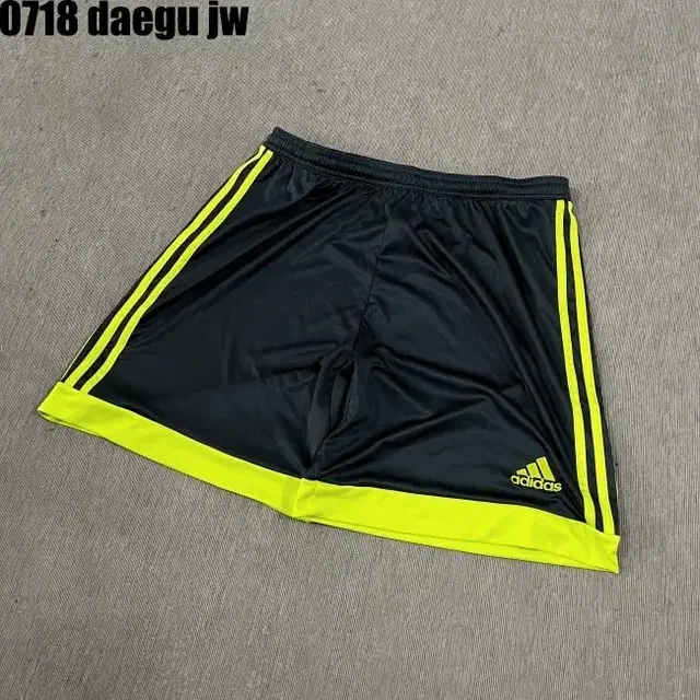 L ADIDAS PANTS 아디다스 반바지