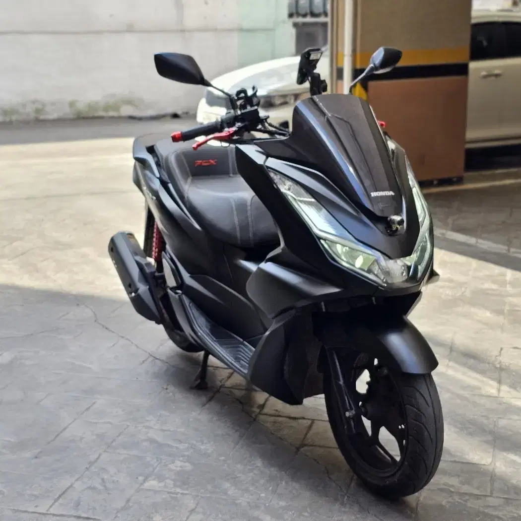 PCX125 21년식 판매 합니다.