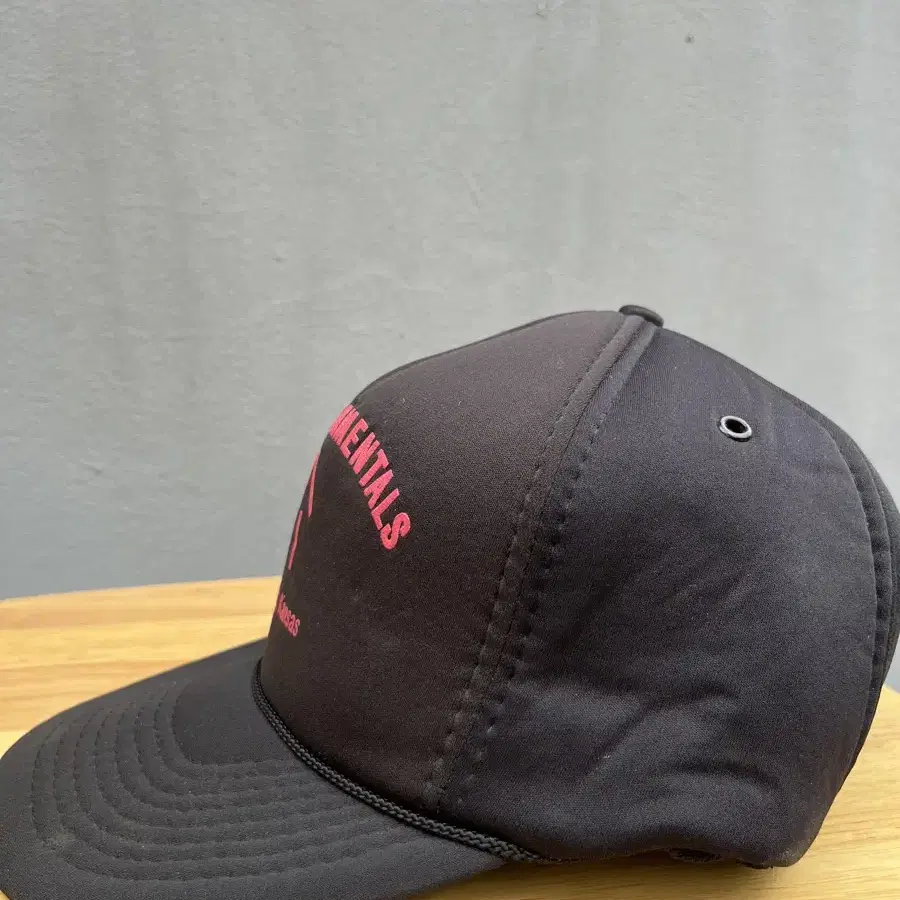 Bozonee smmentals black cap