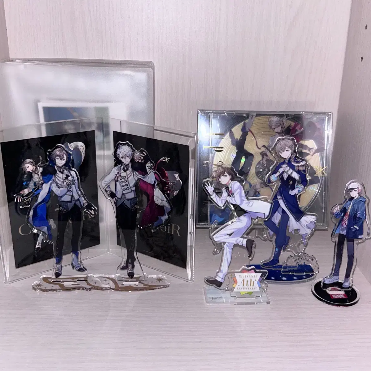 NIJISANJI Kanae acrylic Cheeky Mist Puppet Goods WTS