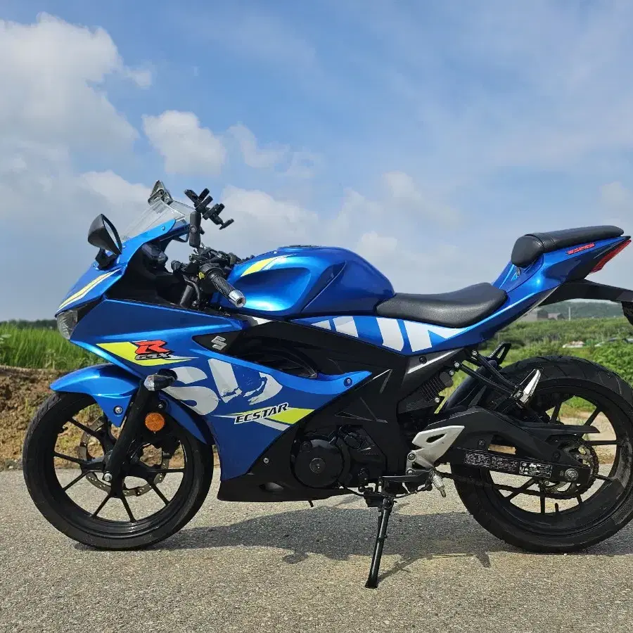 스즈끼 gsxr125  18년식 245만원  머플러구변완