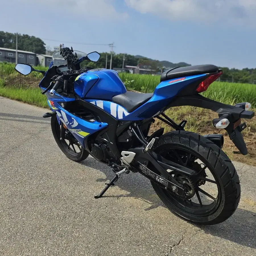 스즈끼 gsxr125  18년식 245만원  머플러구변완