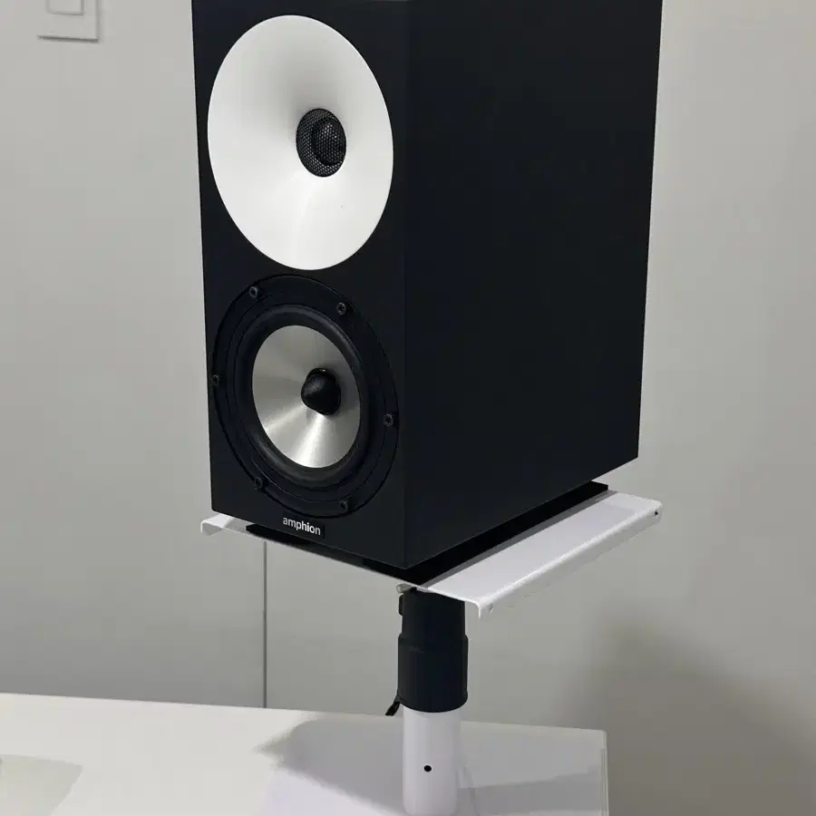 AMPHION 암피온 One15 스피커 1조+앰프 700 일괄판매