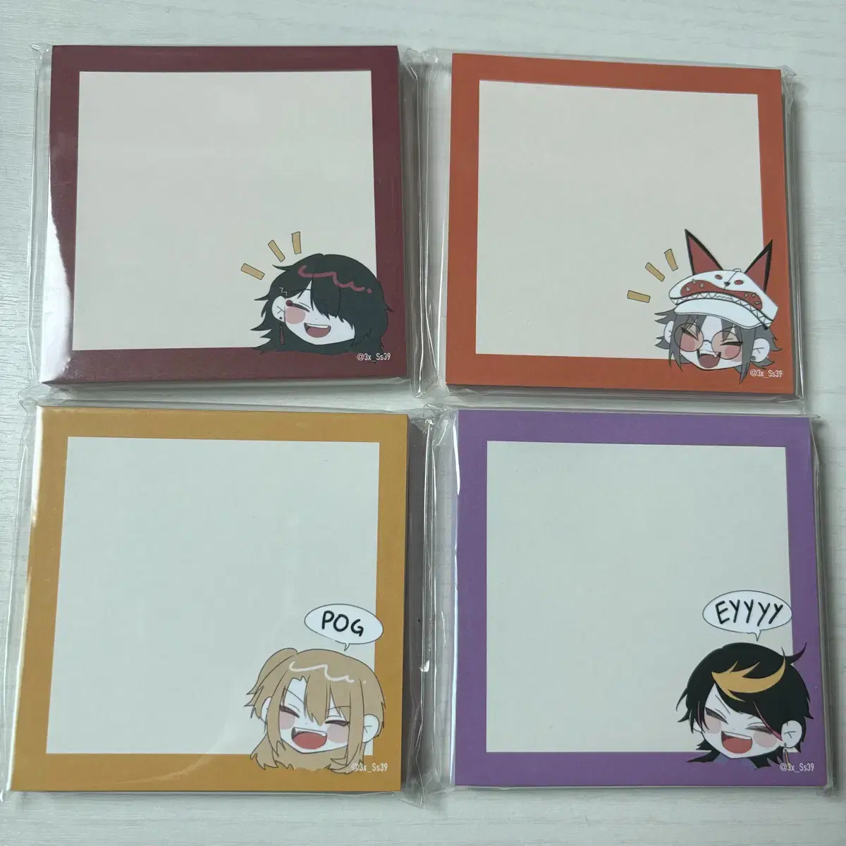 NIJISANJI EN LuxeM unofficial goods Memo paper