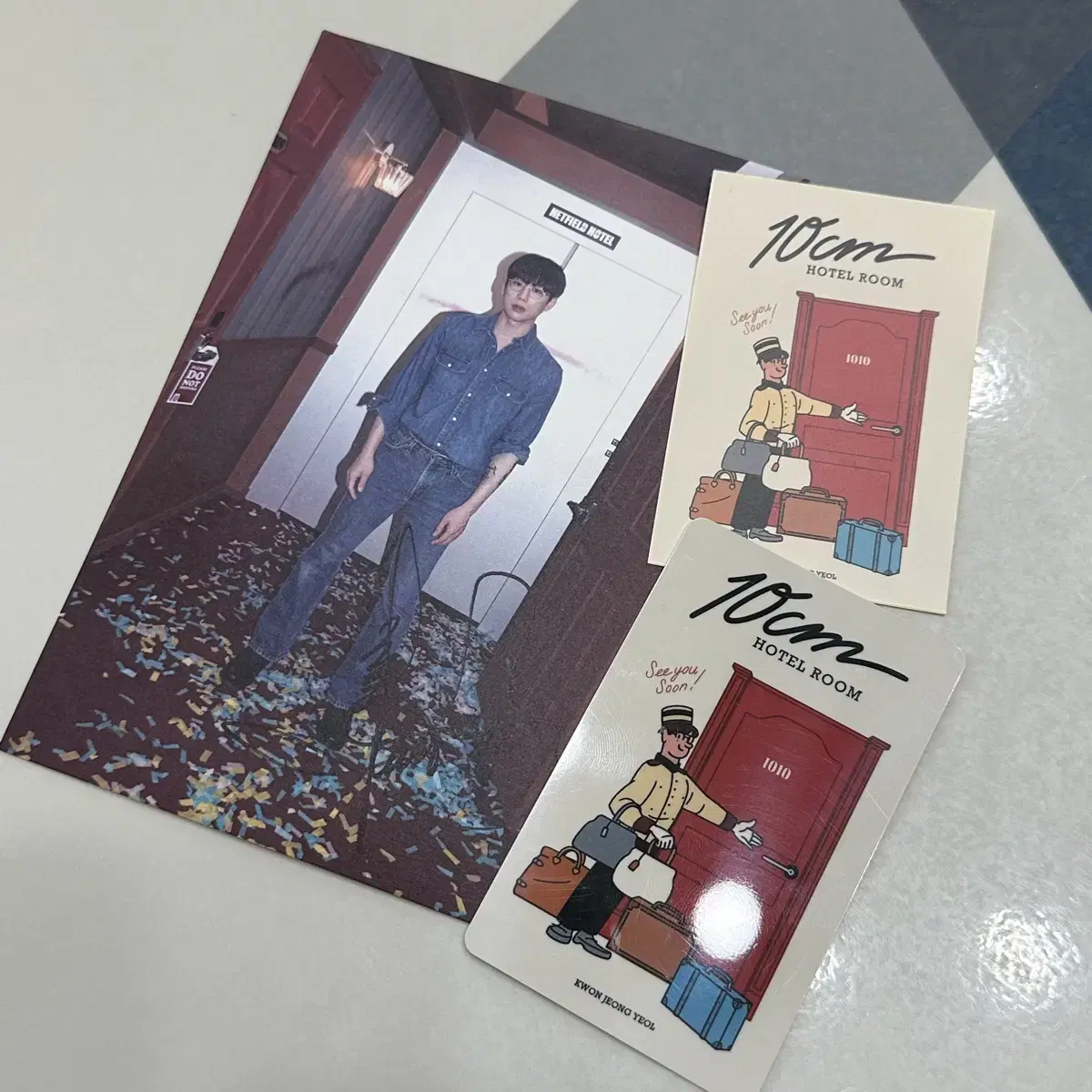 10cm Kwon Jung-yeol ten centimeter hotel room online concert autograph postcard pre-order benefit