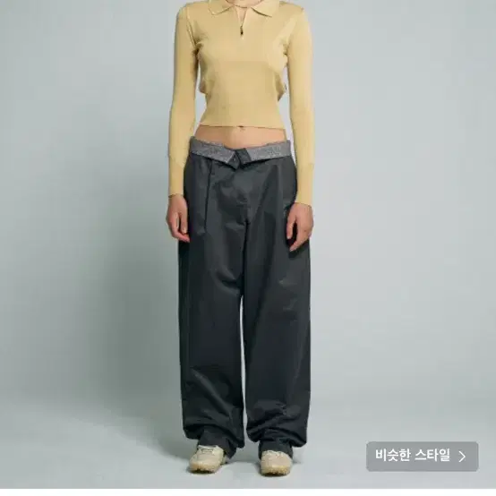 스컬프터 니트 반집업 Collared Crop Knit Top Natur