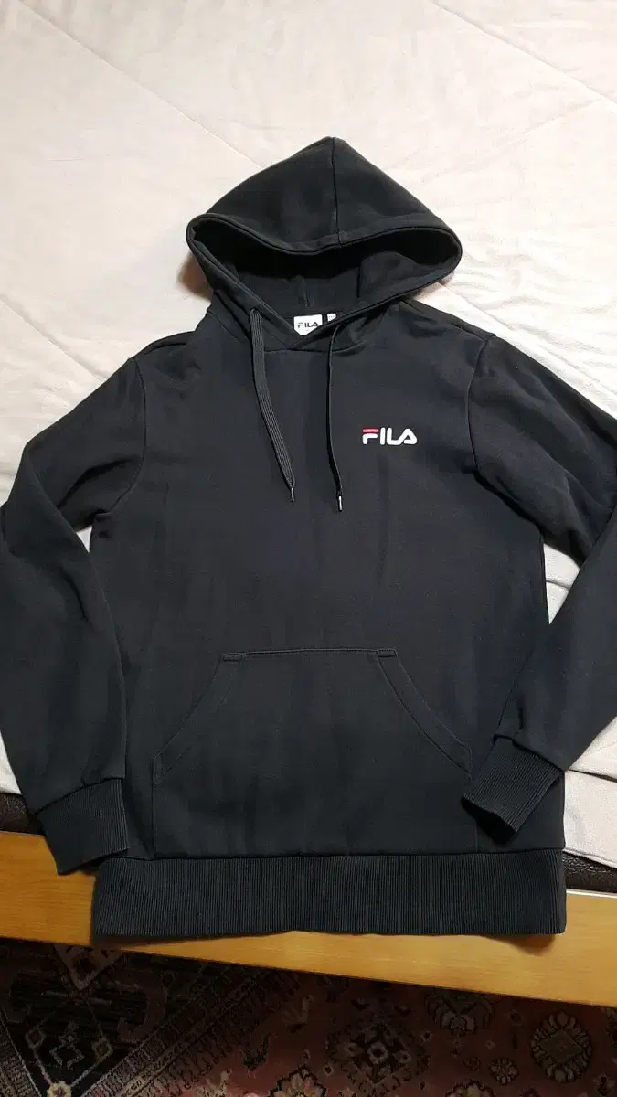 FILA HOOD Actual measurement 95 Chest 53 Length 69