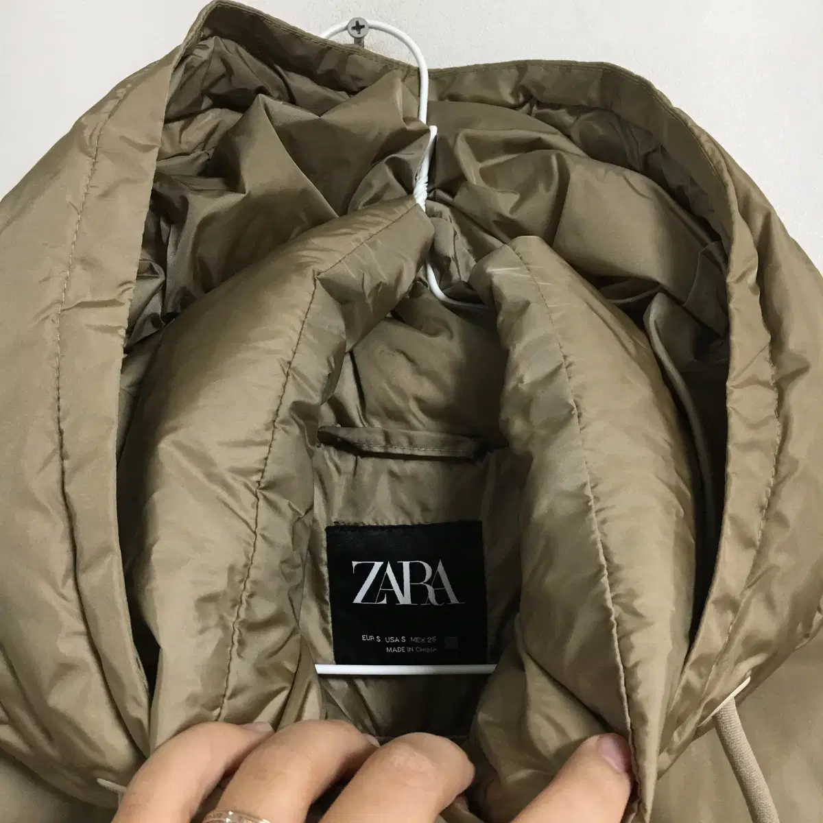 새상품 ) ZARA 자라 푸퍼 다운패딩 S