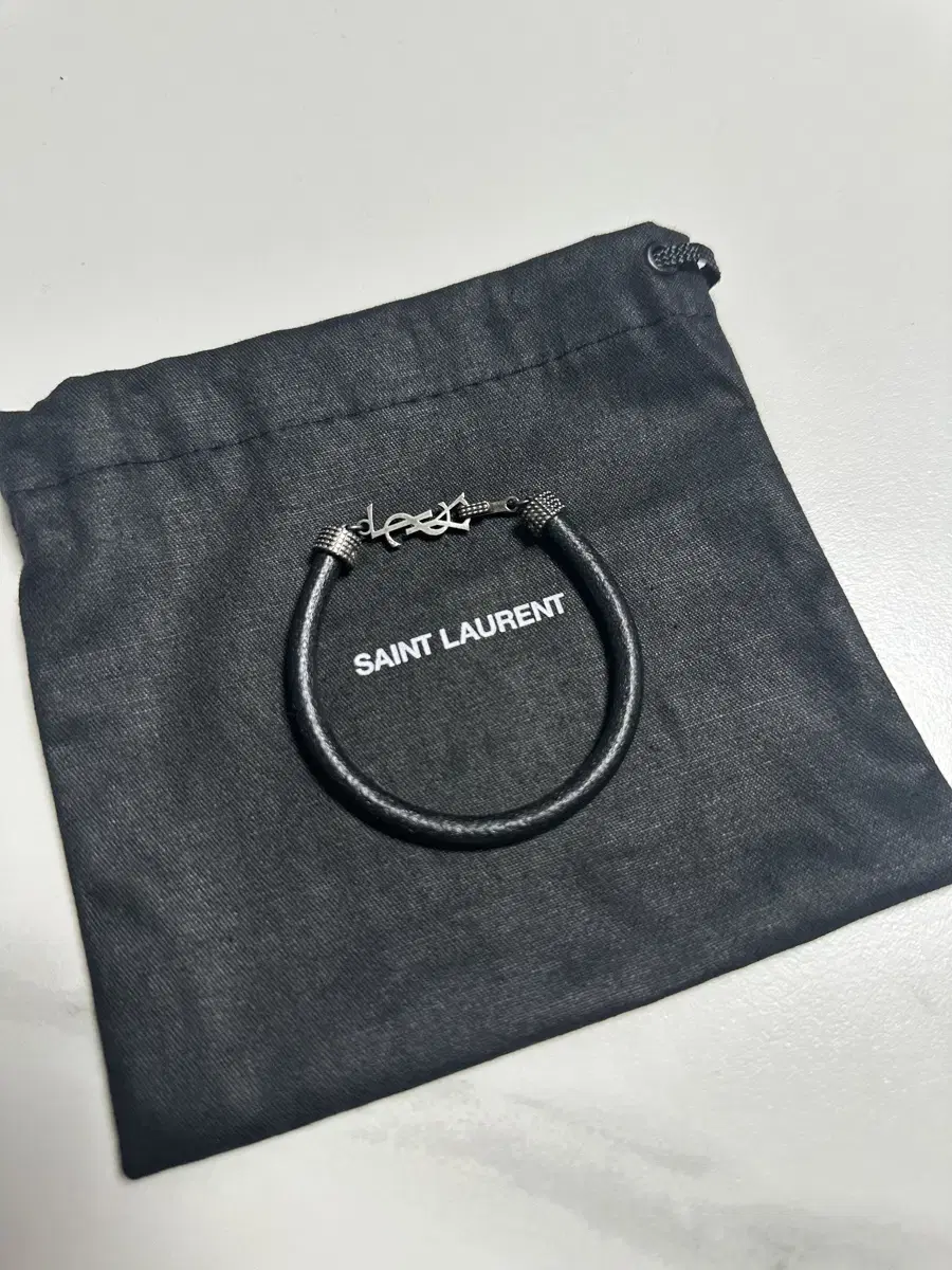 Saint Laurent 생로랑 팔찌