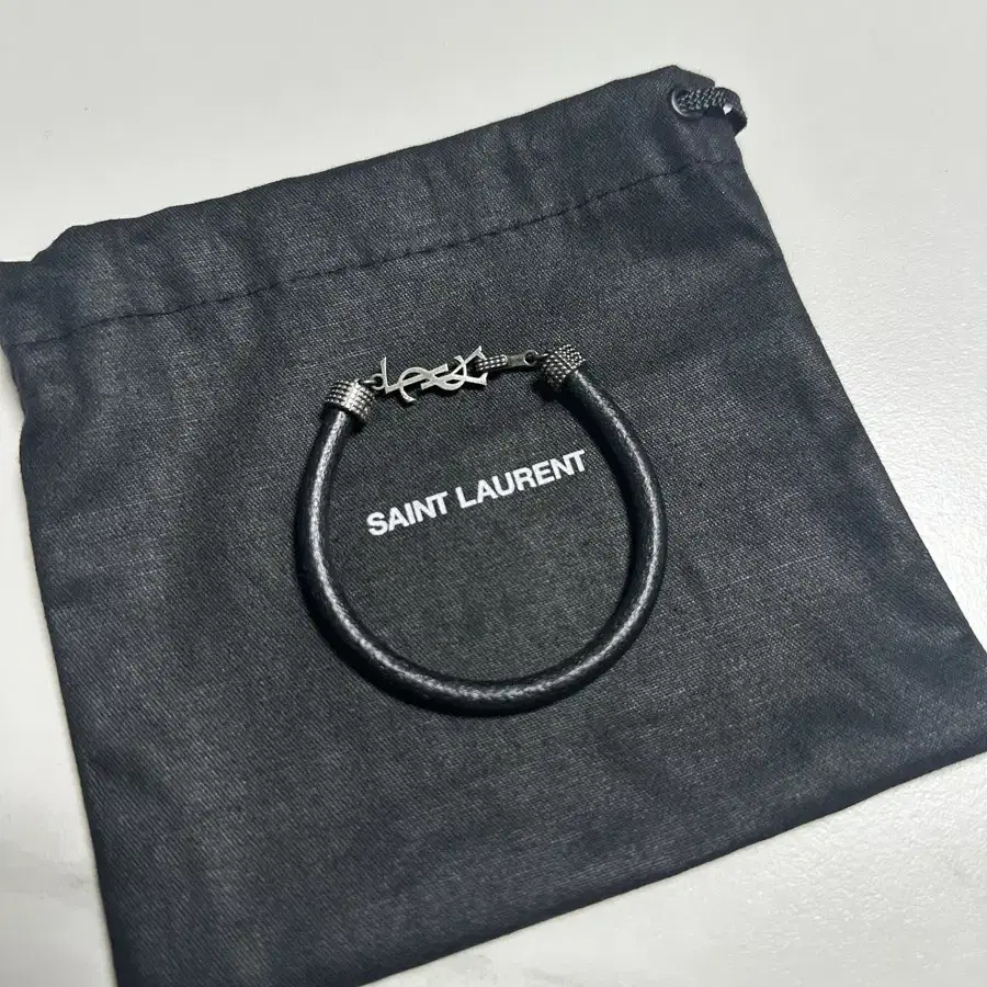 Saint Laurent 생로랑 팔찌