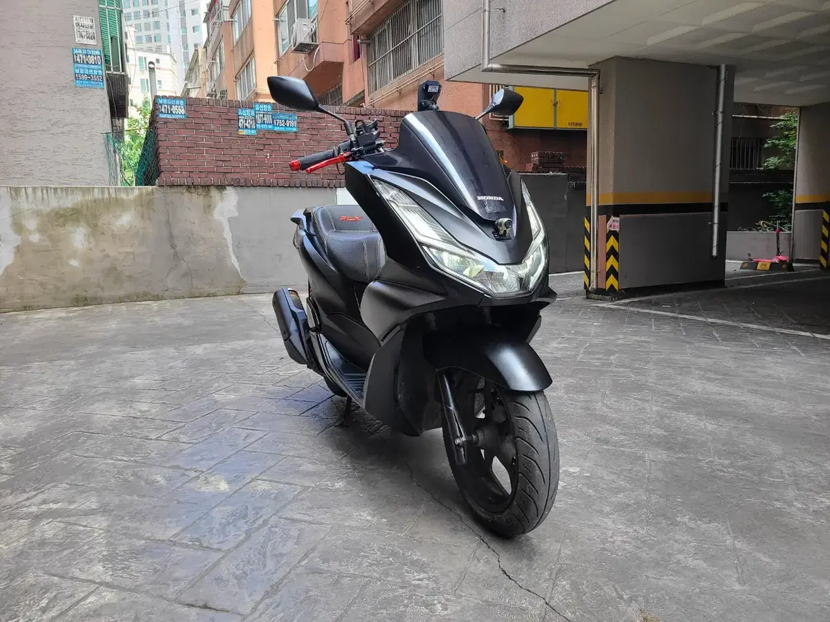 PCX125 ABS 21년식 판매합니다.