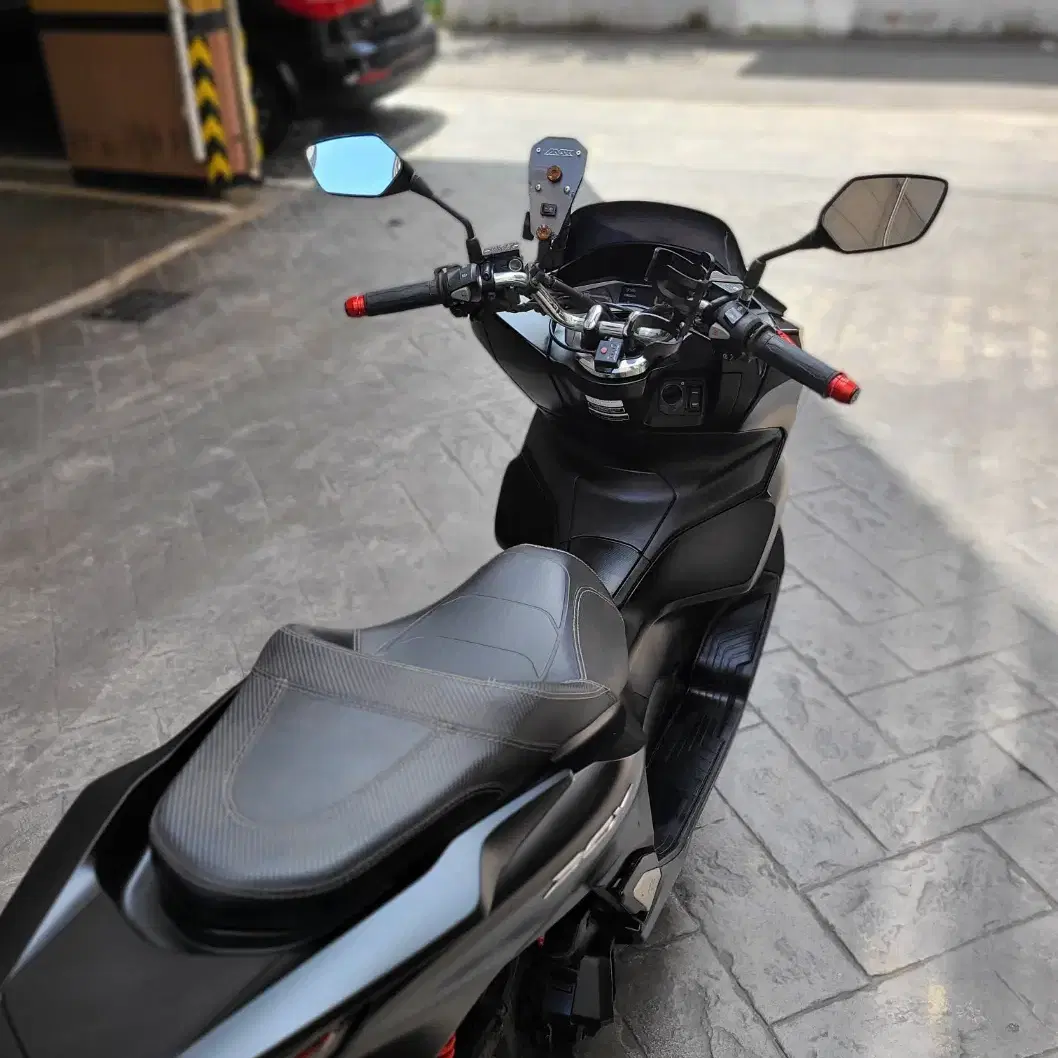 PCX125 ABS 21년식 판매합니다.