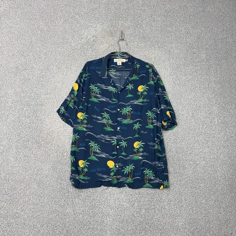 H&M Tropical Hawaiian Shirt L