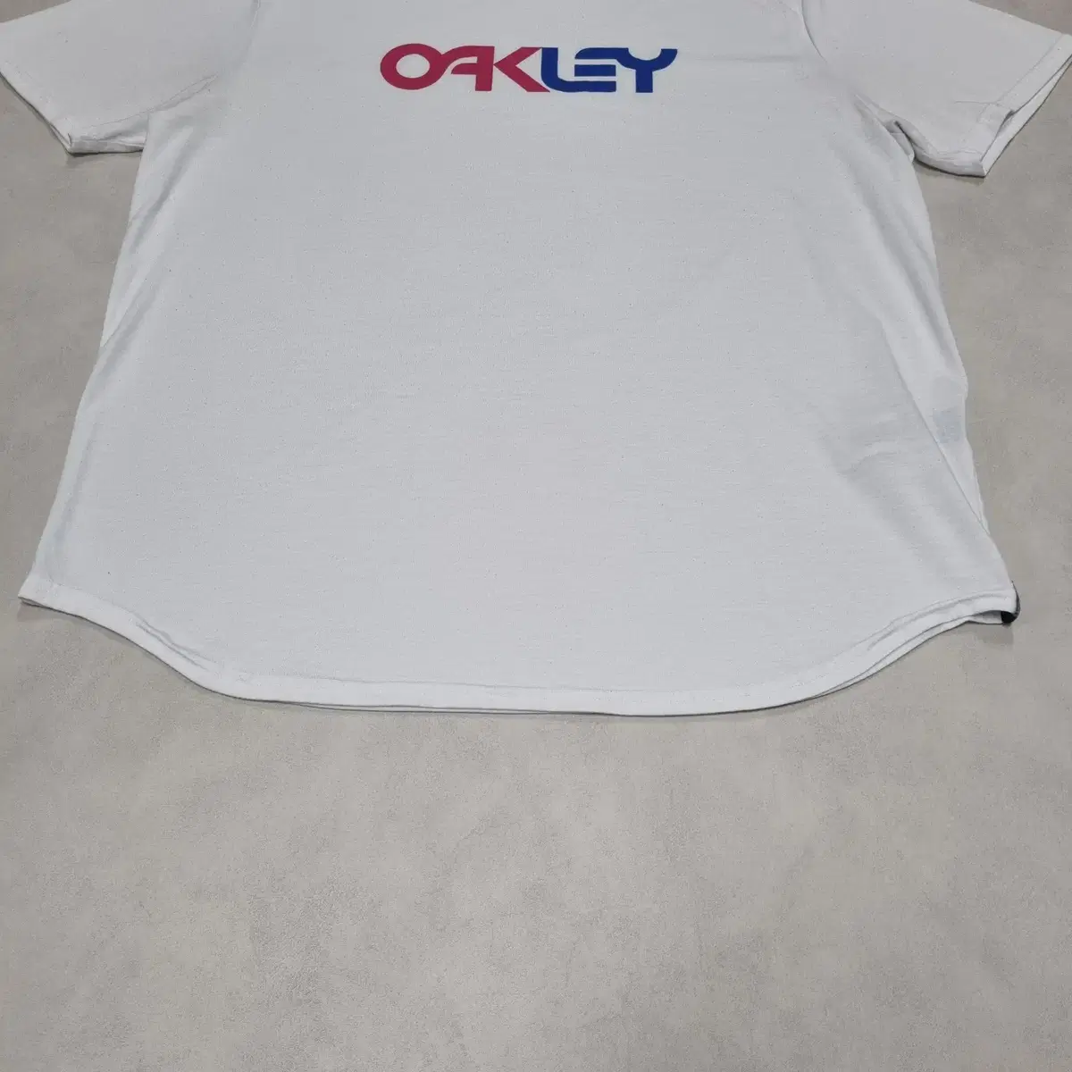 오클리 반팔티셔츠 - 2XL  OAKLEY