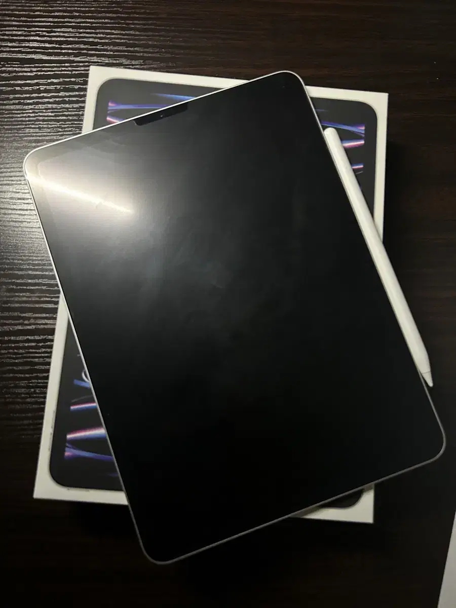 iPad Pro 11 4th Generation Wi-Fi 128GB & Apple Penci