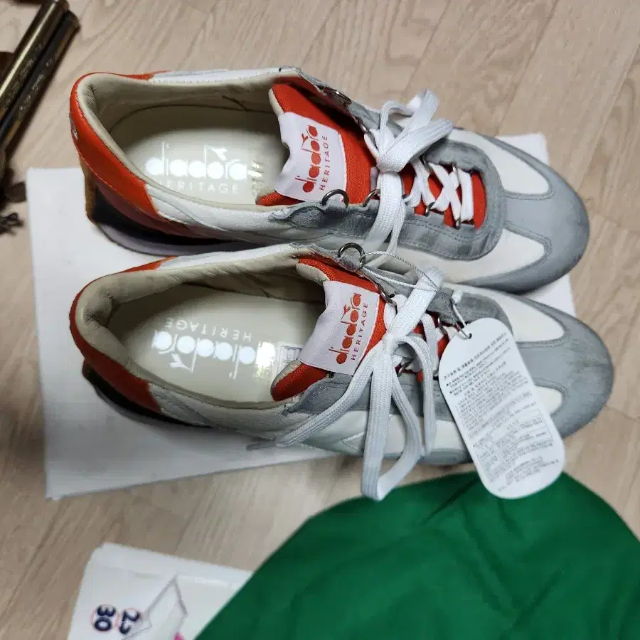 (새상품)DIADORA HERITAGE 더티 오렌지 275