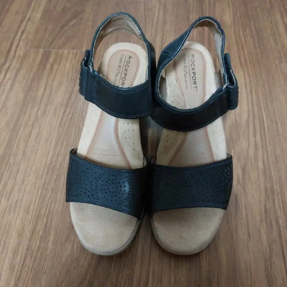 ROCKPORT 가죽샌들 235cm  검정색  굽7cm