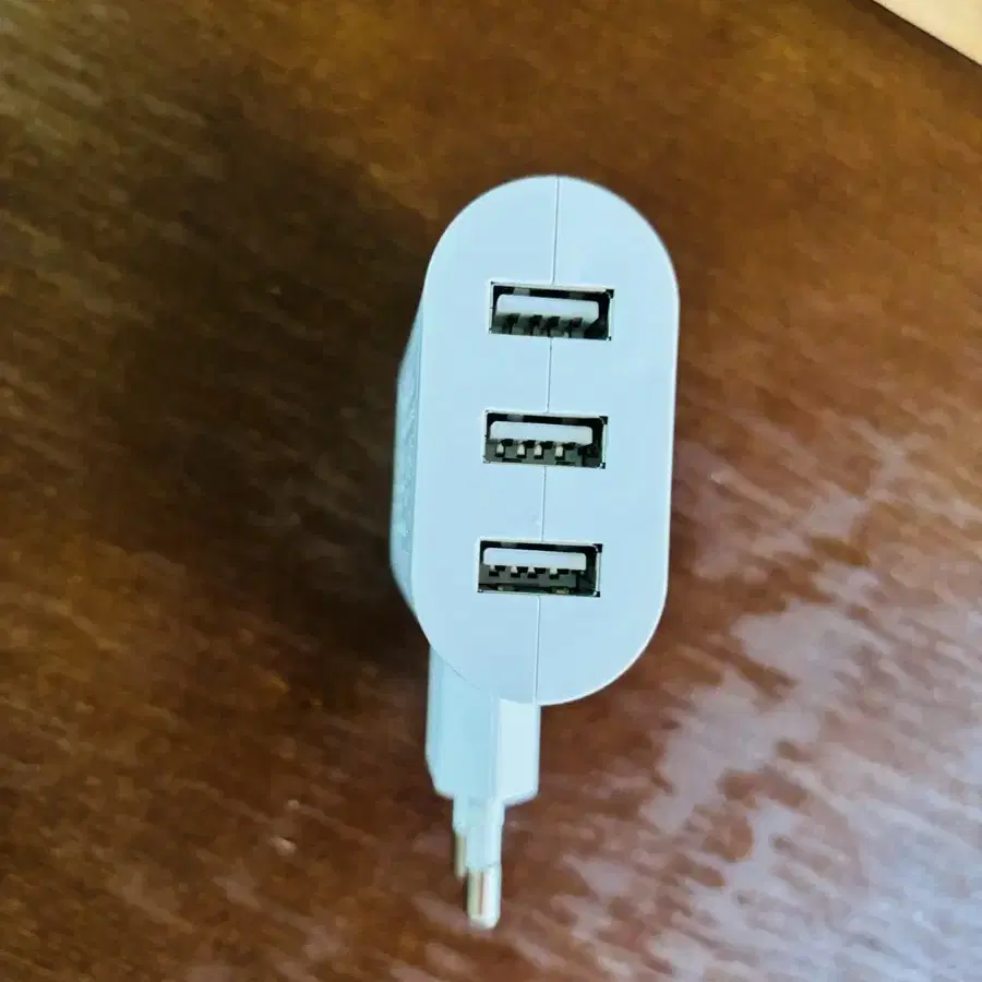 이케아 콥플라 USB 충전기 3구 화이트