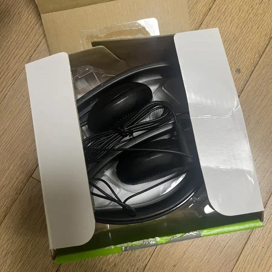 Shure srg144  슈어 Srh144 세미 오픈 타입 블랙