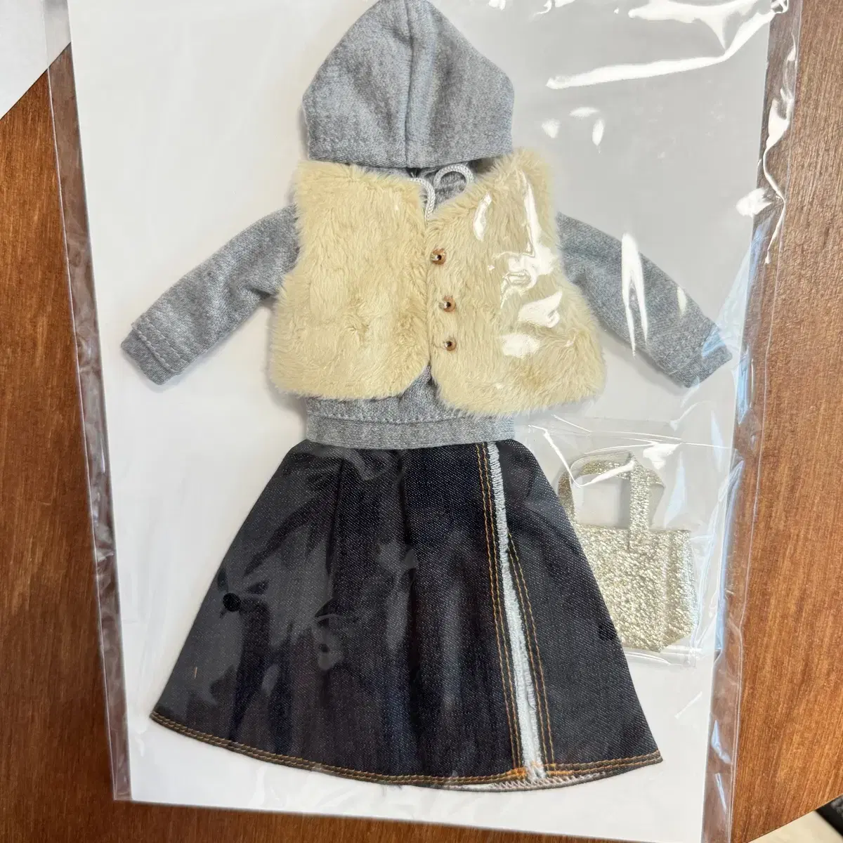 Ricacastle doll clothes (IES Collection Dress - 3 Purses & Denim Skirt)