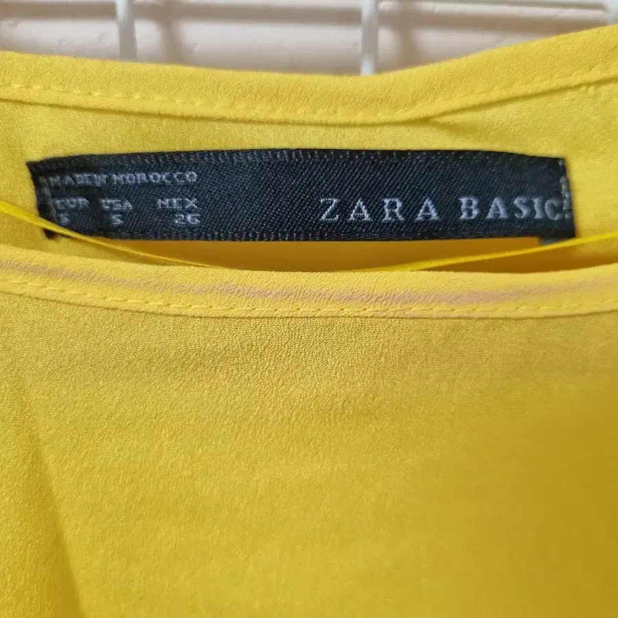 (별도)자라 베이직 ZARA BASIC 어깨장식 블라우스