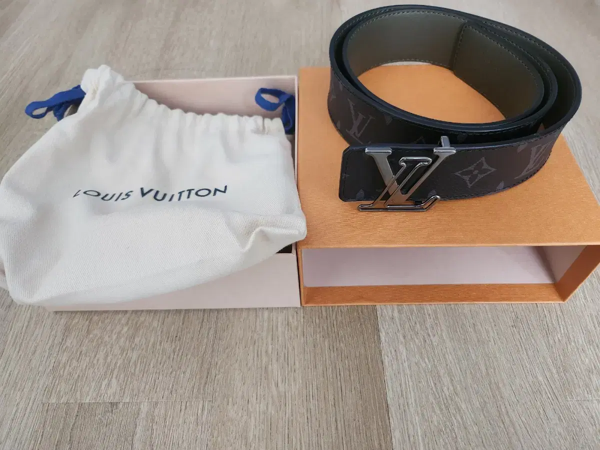 Louis Vuitton Belt M0252