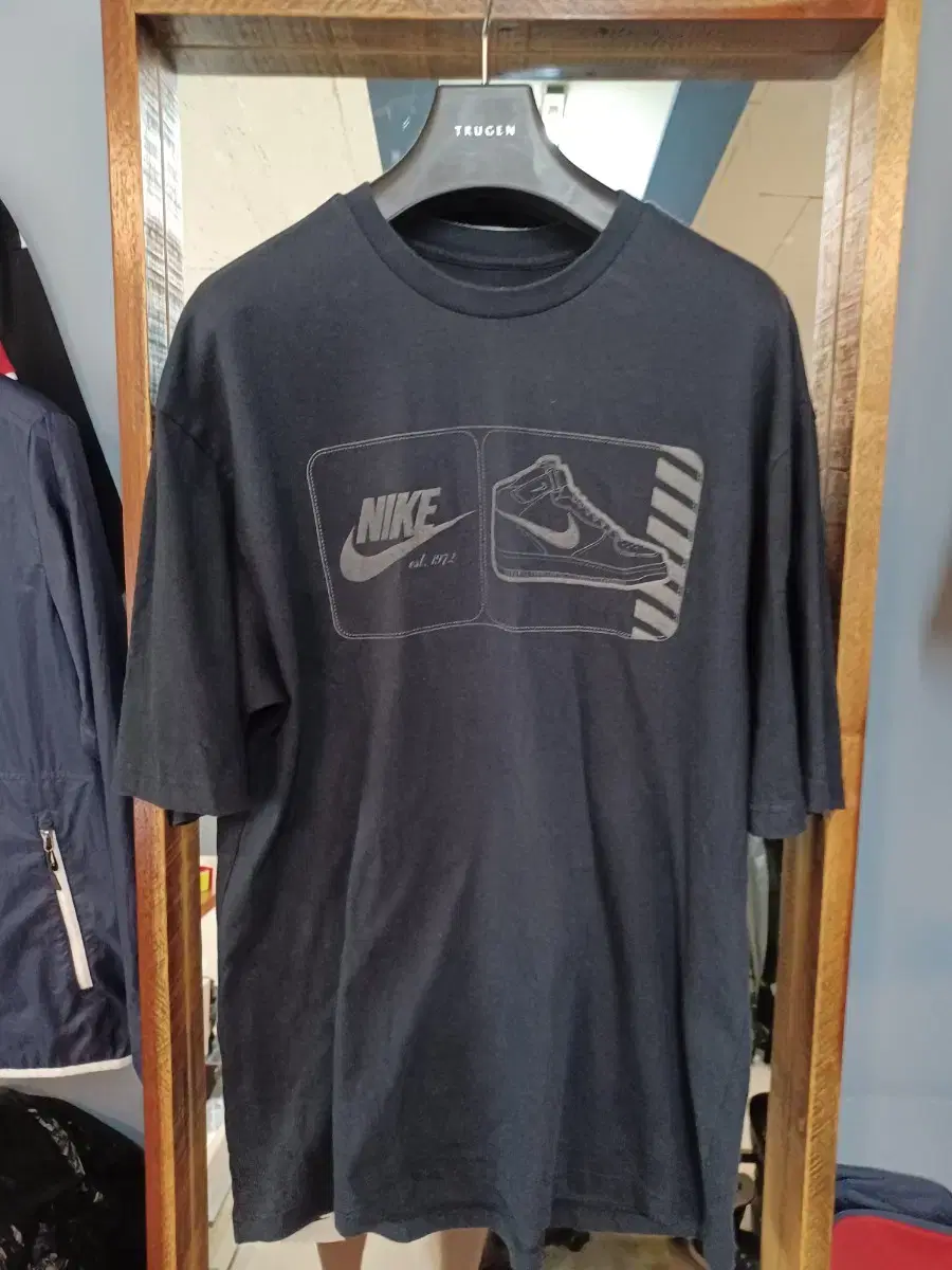 Nike Old School Regular Fit Short Sleeve XL