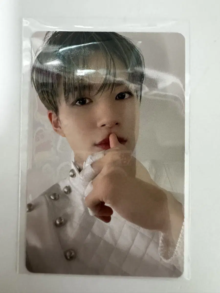 Fencing seasons greetings jeno photocard